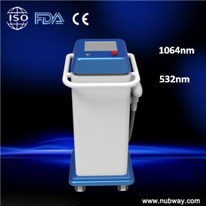 Fachmann Q-Schaltete Nd Yag Laser-Tätowierungs-Abbau-Maschine mit 2000mJ 1064/532nm